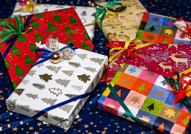 KFC Launches Christmas Wrapping Paper That Tastes Like Chicken — But There’s...